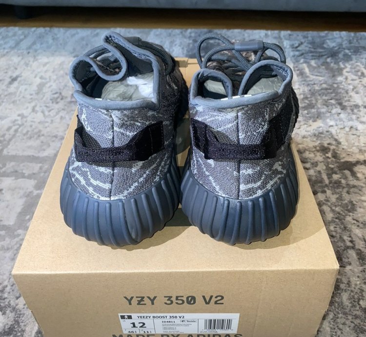 Size 12 - Adidas Yeezy Boost 350 V2 Low Mx Dark Salt New