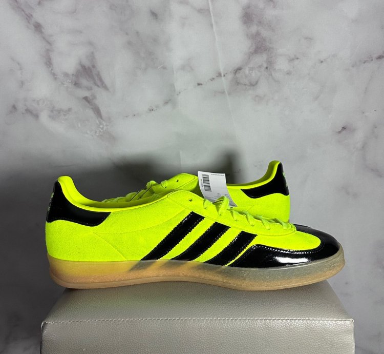 Size 13 5 - Throwing Fits Friends Family Gazelle Indoor