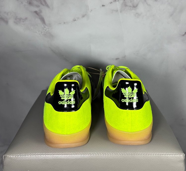 Size 13 5 - Throwing Fits Friends Family Gazelle Indoor