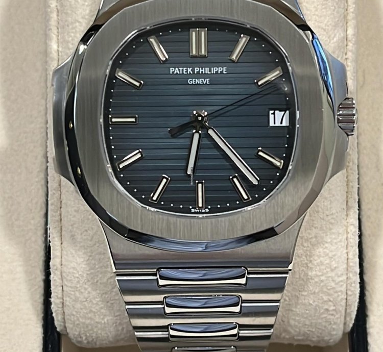 Patek Philippe Nautilus 2017-nautilus-5711-full Set