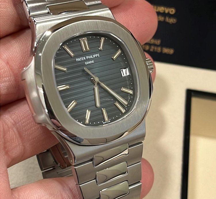 Patek Philippe Nautilus 2017-nautilus-5711-full Set
