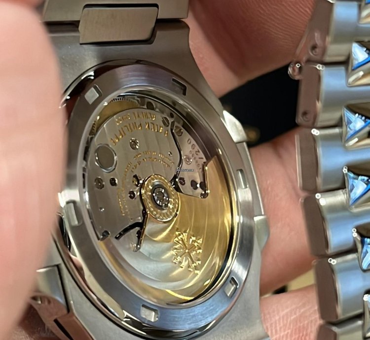 Patek Philippe Nautilus 2017-nautilus-5711-full Set