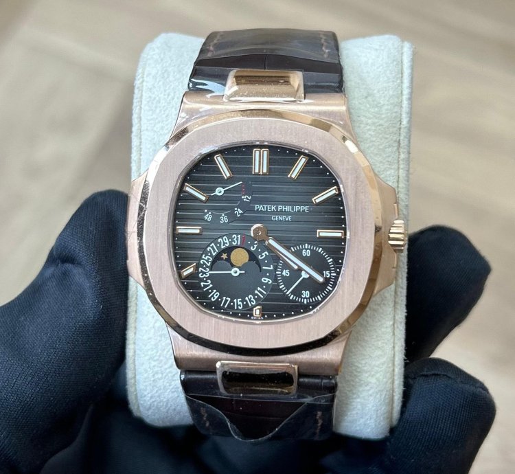 Patek Philippe Nautilus 2018 5712r-001 Rose Gold Brown Leather Strap