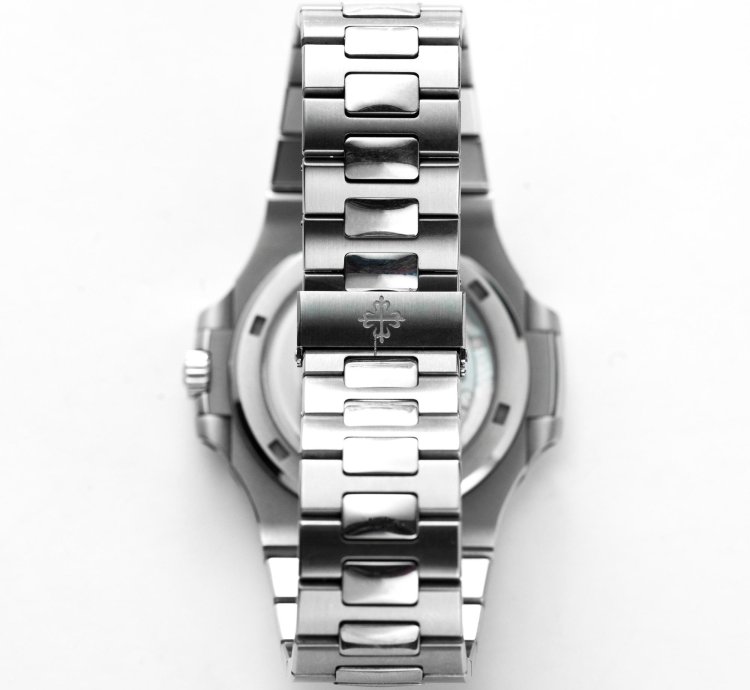 Patek Philippe Nautilus 2019 - Like New