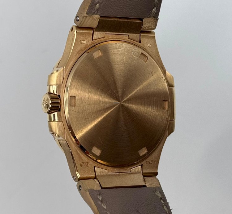 Patek Philippe Nautilus 2020 Ladies Nautilus 7010r-011