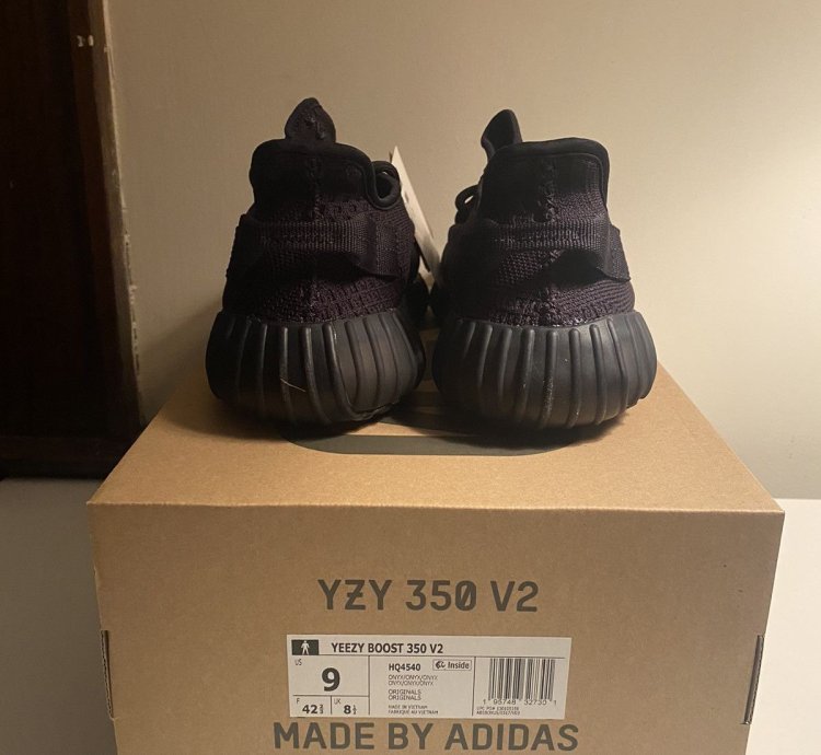 Size 9 - Adidas Yeezy 350 Boost V2 Onyx 260