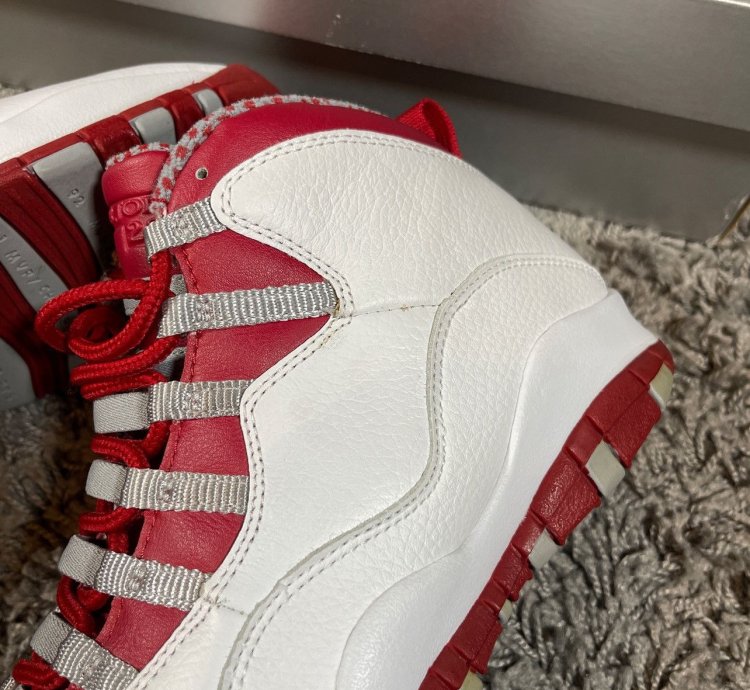 2005 Jordan 10 Retro Red Steel Rare Collectible