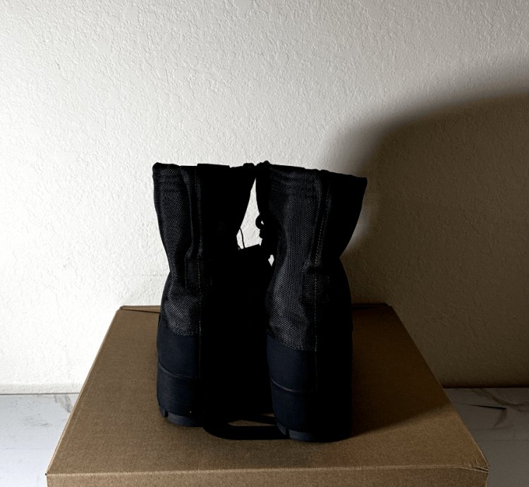 Size 9 5 - Adidas Yeezy 950 Boot Pirate Black