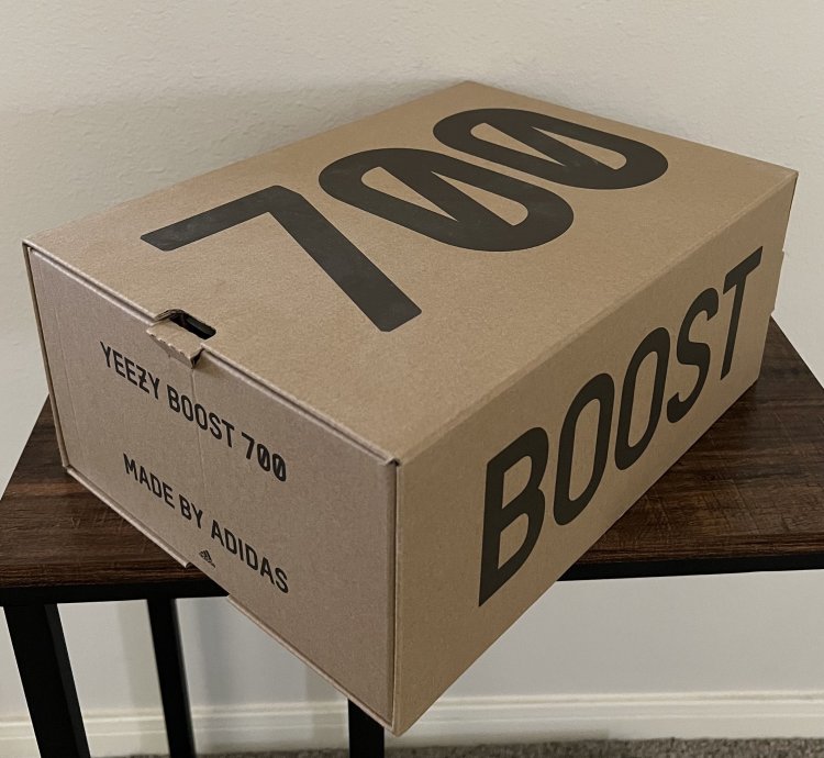 Size 9 5 Adidas Yeezy Boost 700 Analog
