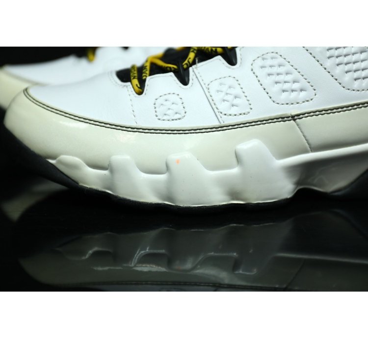 2011 Air Jordan 9 Retro Quai 54 White 302370 105 Size 9 5
