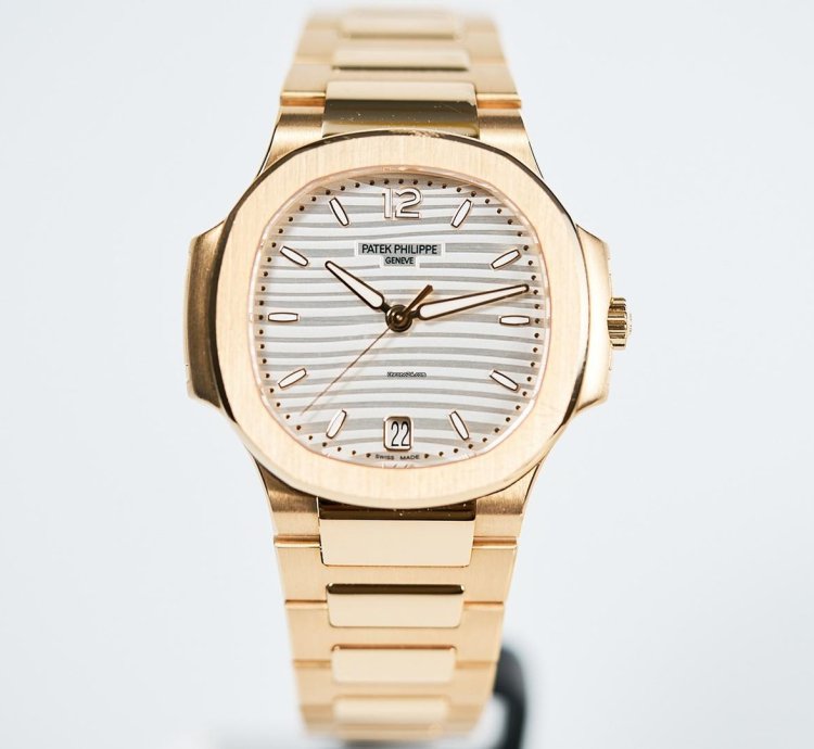 Patek Philippe Nautilus 2024 Nautilus Silver Opaline Dial