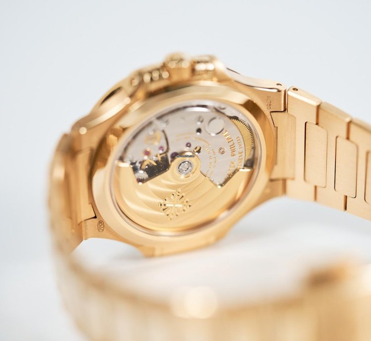 Patek Philippe Nautilus 2024 Nautilus Silver Opaline Dial