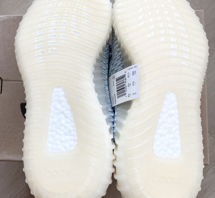 Steal Adidas Yeezy Boost 350 V2 Cloud White - Size 9