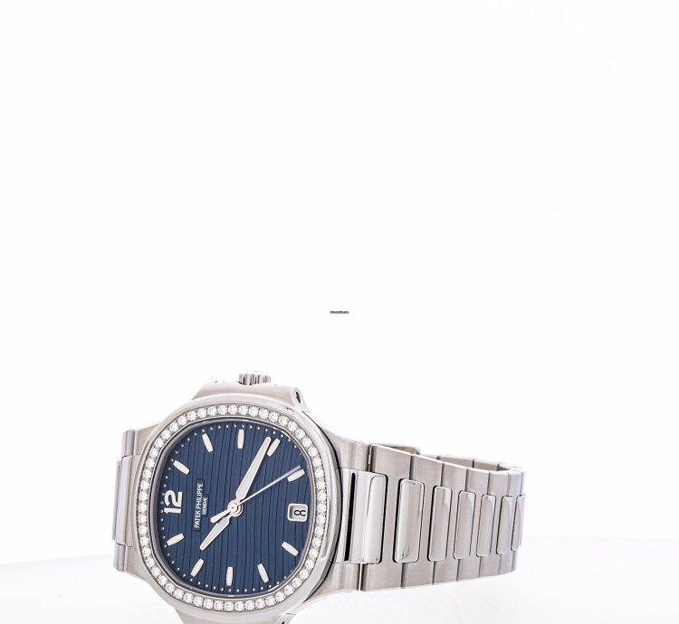 Patek Philippe Nautilus 35 Steel Blue Diamond 7118 1200a-001 Like New 2021 Full Set