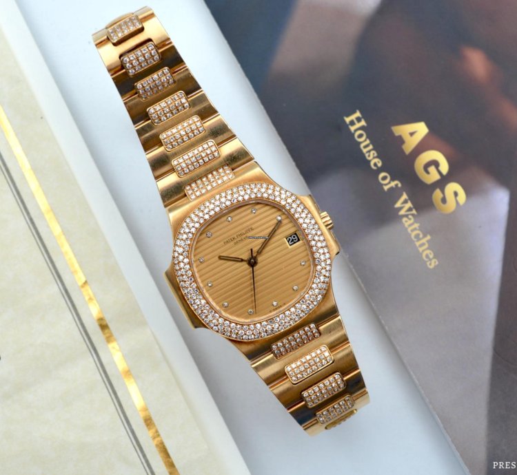 Patek Philippe Nautilus 37 5mm Yellow Gold Diamond Paved Vintage 1983 Ref 3800 5