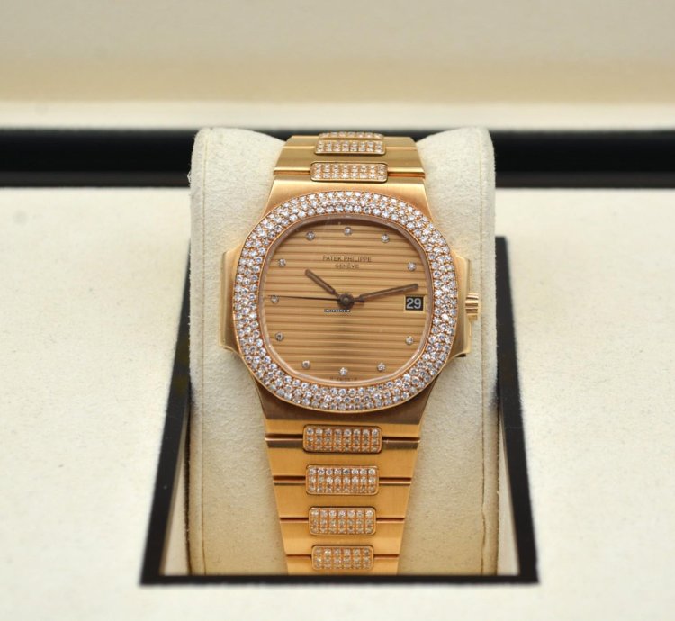 Patek Philippe Nautilus 37 5mm Yellow Gold Diamond Paved Vintage 1983 Ref 3800 5