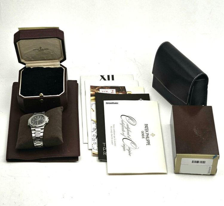 Patek Philippe Nautilus 37 Steel Blue Grey 1995 Box Papers