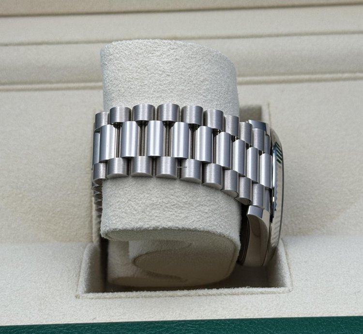 Rolex Day-date 40 228239