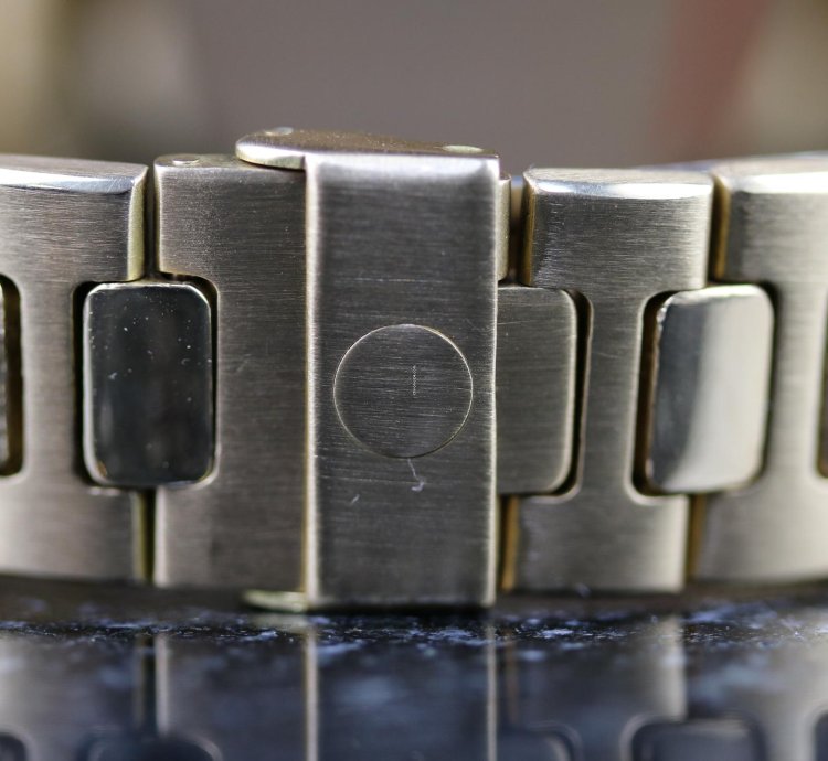 Patek Philippe Nautilus 3700 - Diamond Dial - Only Watch - Circa 1980