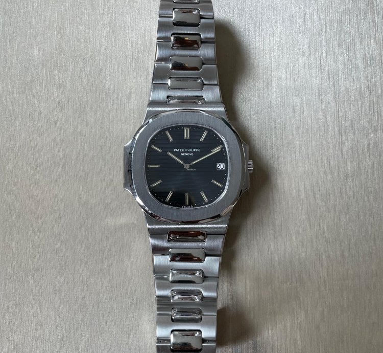Patek Philippe Nautilus 3700 001