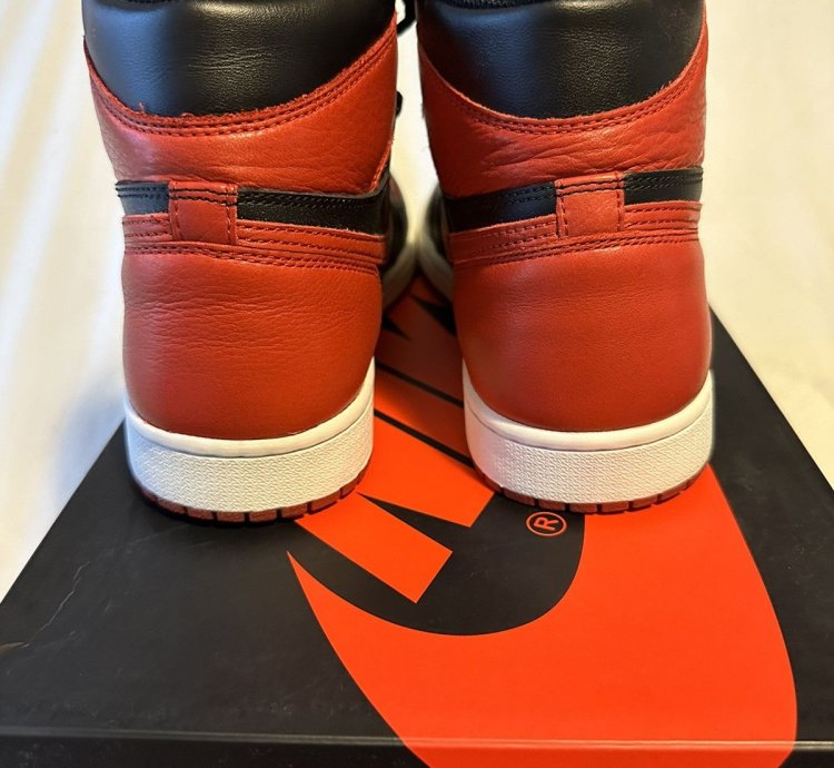 2016 Jordan 1 Bred Banned