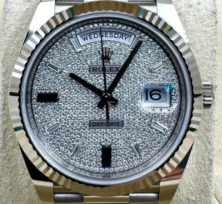 Rolex Day-date 40 228239 40mm White Gold Pave Dial Unworn 2023