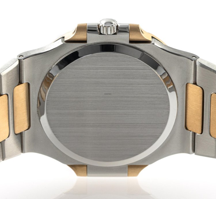 Patek Philippe Nautilus 3700 1 Service November 2023