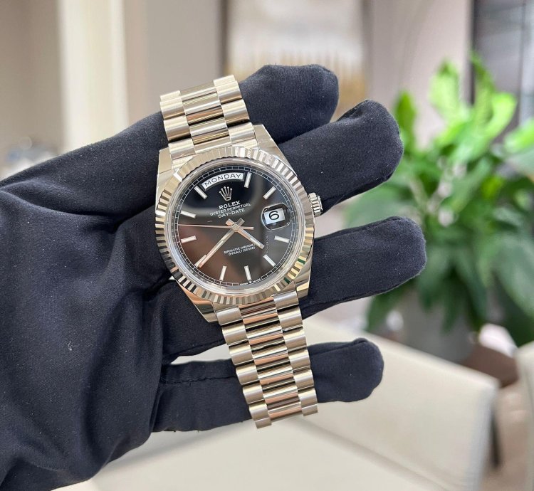 Rolex Day-date 40 228239 Black Index Dial