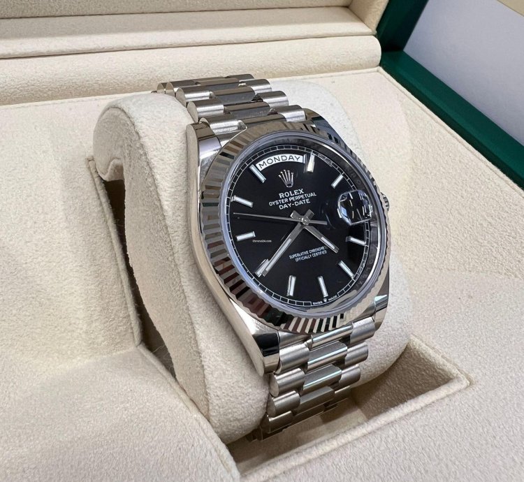 Rolex Day-date 40 228239 Black Index Dial