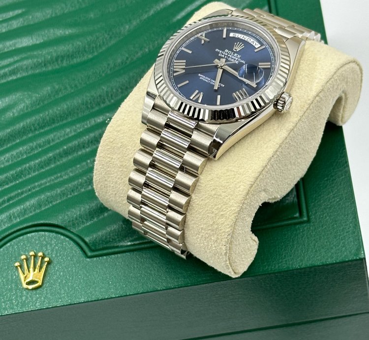 Rolex Day-date 40 228239 Blue Roman