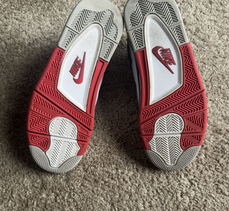 2020 Air Jordan 4 Fire Red