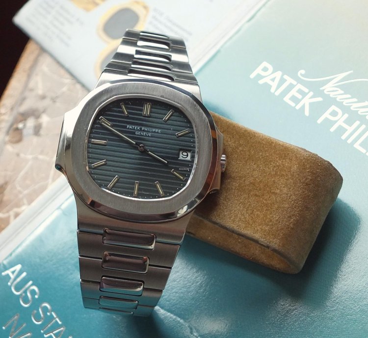 Patek Philippe Nautilus 3700 11 Nautilus Stahl Sigma Dial Blue-green Korkbox 1985 Service Pp Aus 09 2020