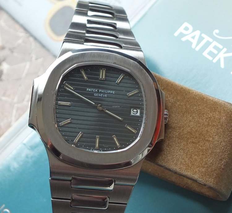 Patek Philippe Nautilus 3700 11 Nautilus Stahl Sigma Dial Blue-green Korkbox 1985 Service Pp Aus 09 2020