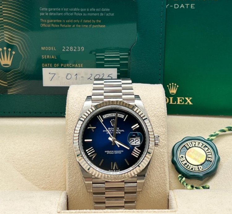 Rolex Day-date 40 228239 Day-date 40mm White Gold Blue Ombre Roman Dial Presidential