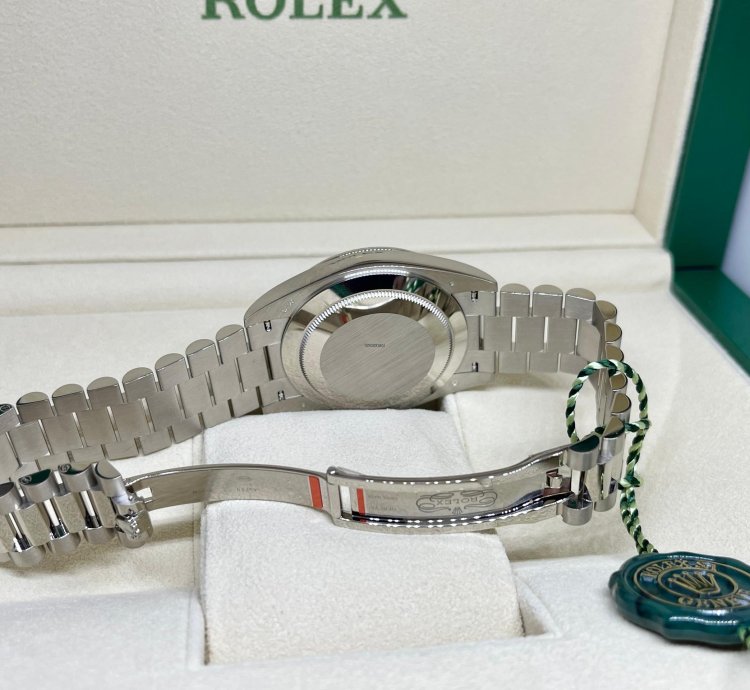 Rolex Day-date 40 228239 Green Dial