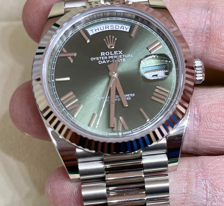 Rolex Day-date 40 228239 Green Dial
