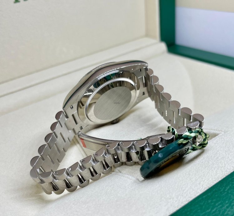 Rolex Day-date 40 228239 Green Dial