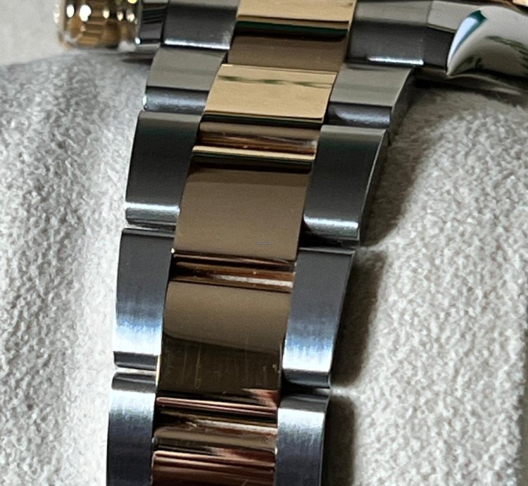 Rolex Daytona Cosmograph 116503 - Full Set - Ungetragen - 2023 - Neu Rolex Daytona - Neu - Full Set - 07 23 - Teilverklebt