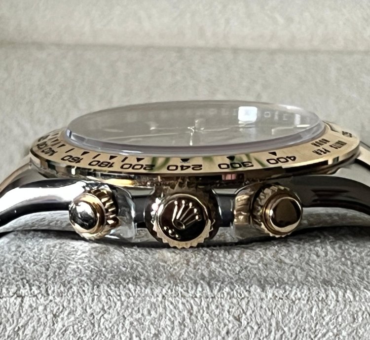 Rolex Daytona Cosmograph 116503 - Full Set - Ungetragen - 2023 - Neu Rolex Daytona - Neu - Full Set - 07 23 - Teilverklebt