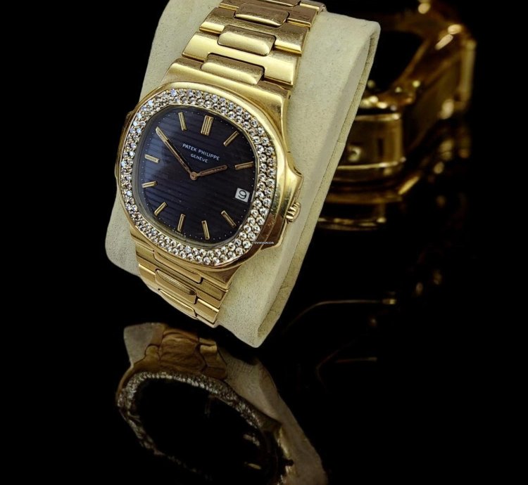 Patek Philippe Nautilus 3700 13