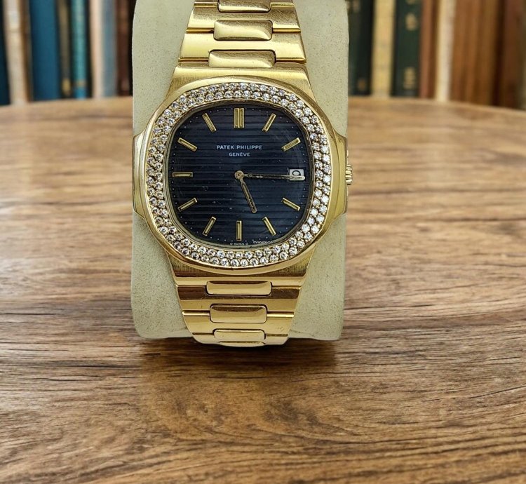 Patek Philippe Nautilus 3700 13
