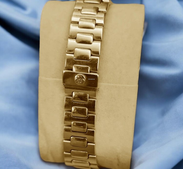 Patek Philippe Nautilus 3700 13