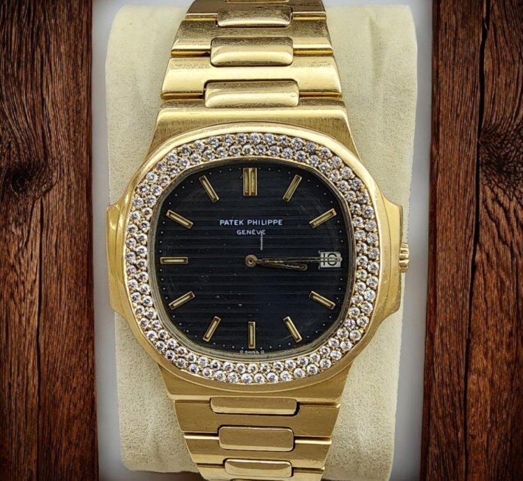 Patek Philippe Nautilus 3700 13