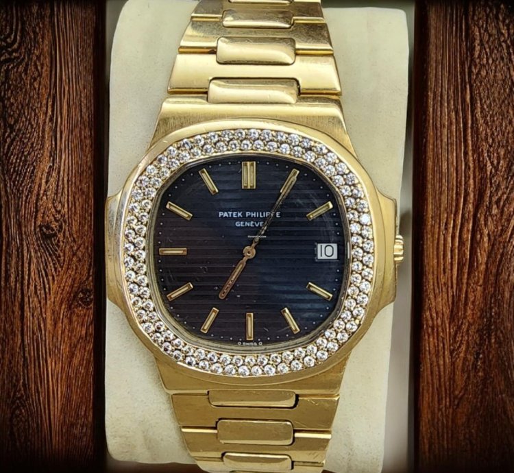 Patek Philippe Nautilus 3700 13
