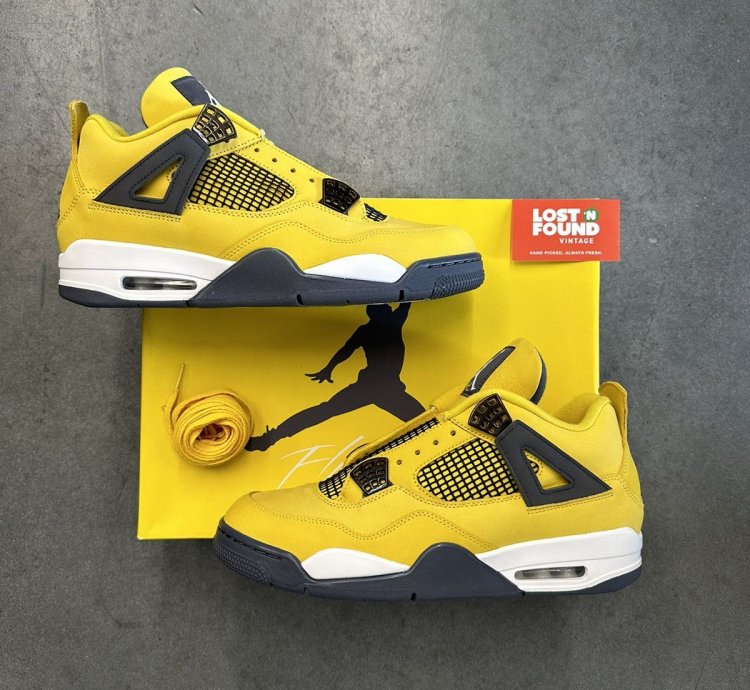 2021 Nike Air Jordan 4 Retro Lightning