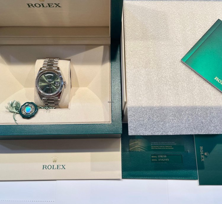 Rolex Day-date 40 228239 Olive Dial Fullset