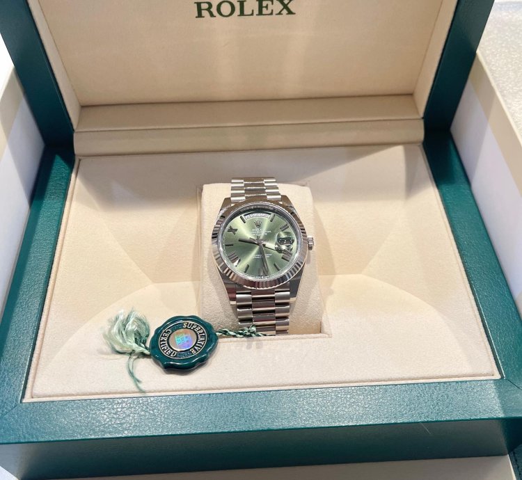 Rolex Day-date 40 228239 Olive Dial Fullset