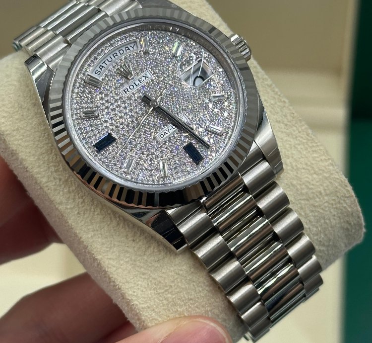 Rolex Day-date 40 228239 Pave