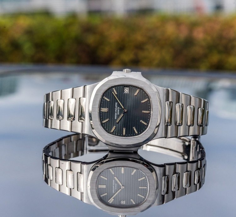 Patek Philippe Nautilus 3700 1a Blue Dial 1978