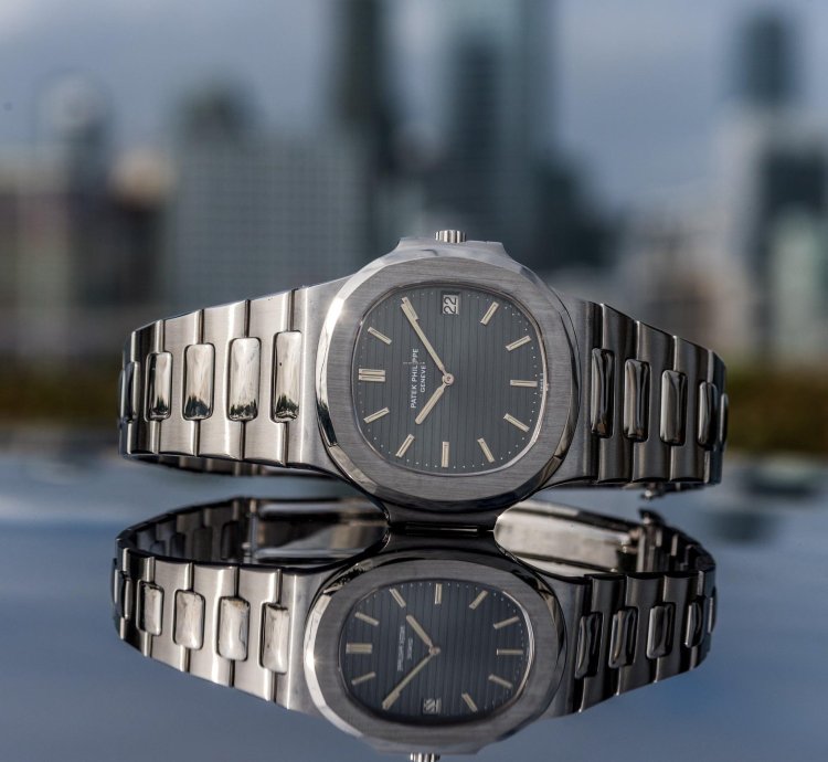 Patek Philippe Nautilus 3700 1a Blue Dial 1978